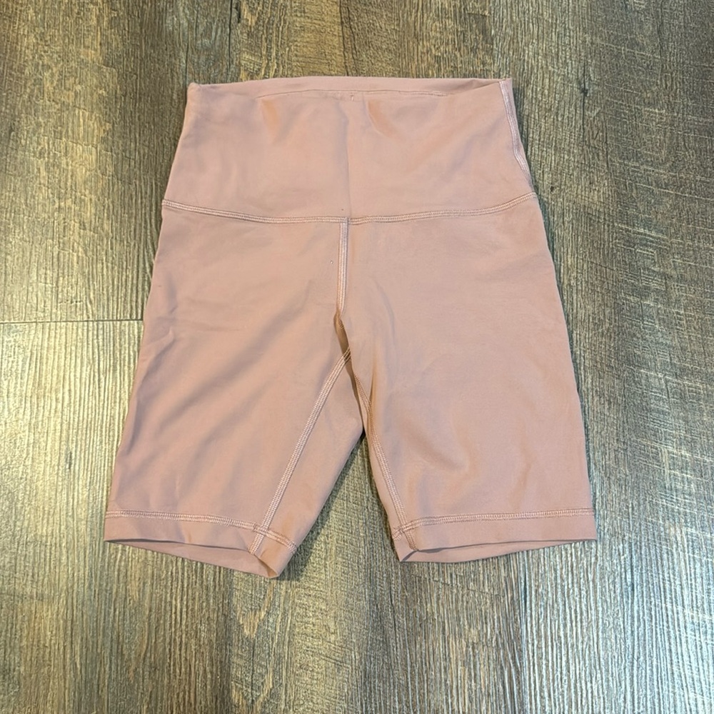 Lululemon Wunder Train Shorts